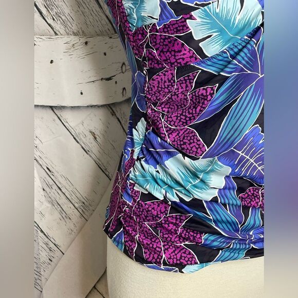 Leilani Halter Swimsuit Top 12 - Picture 5 of 8